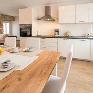 Apartman Tara, Vrbnik